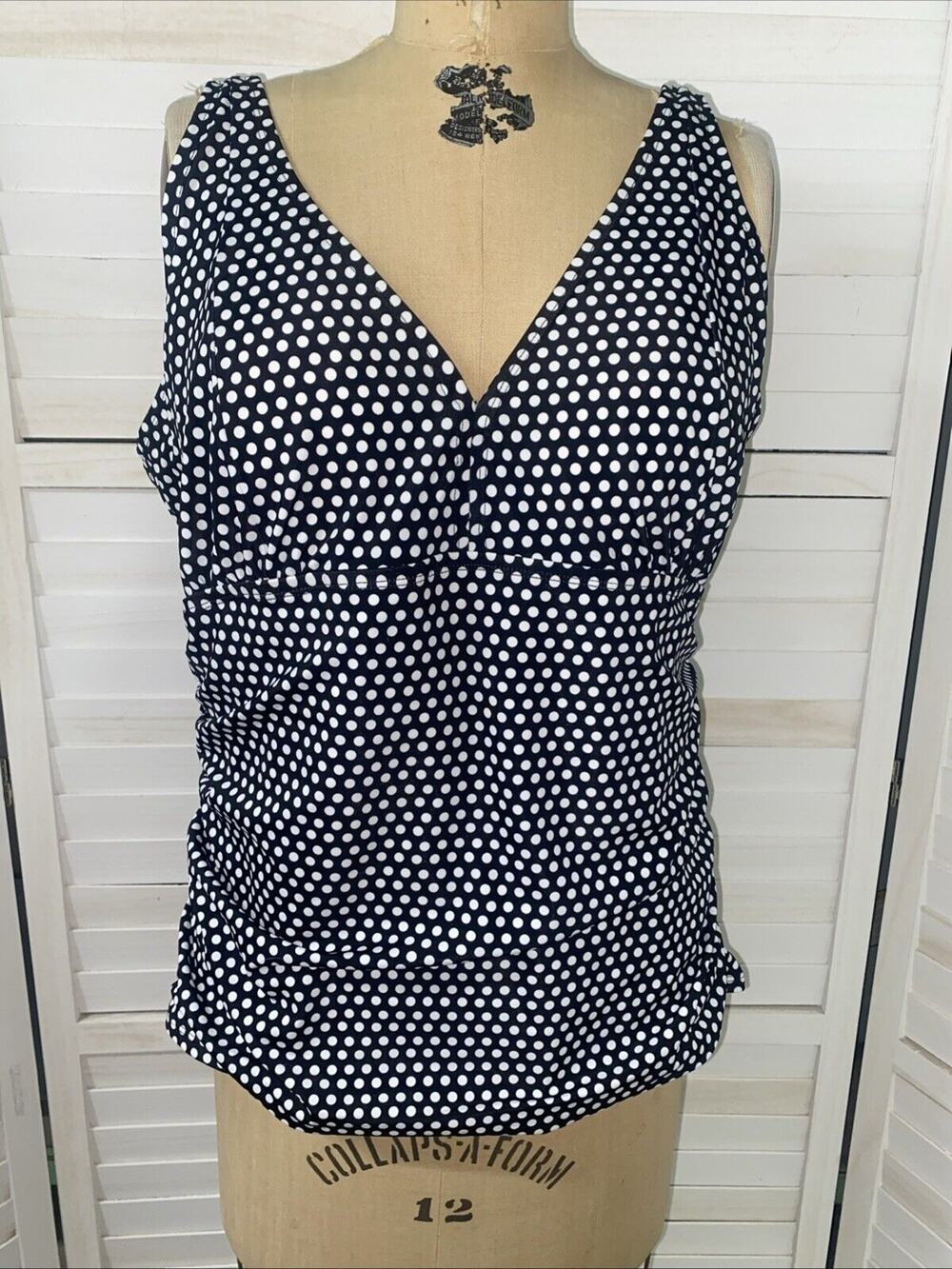 AVENUE Plus 20 Black White Polka Dots Swim Dress Swim Suit Top Padded Shelf Bra